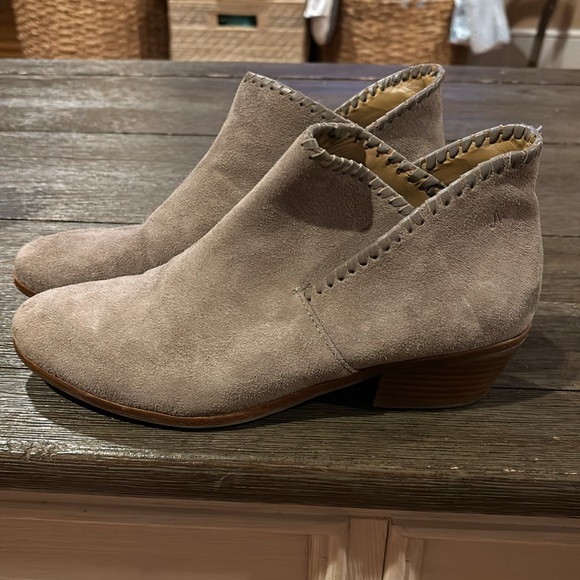 Gently used jack roger booties - Picture 3 of 5